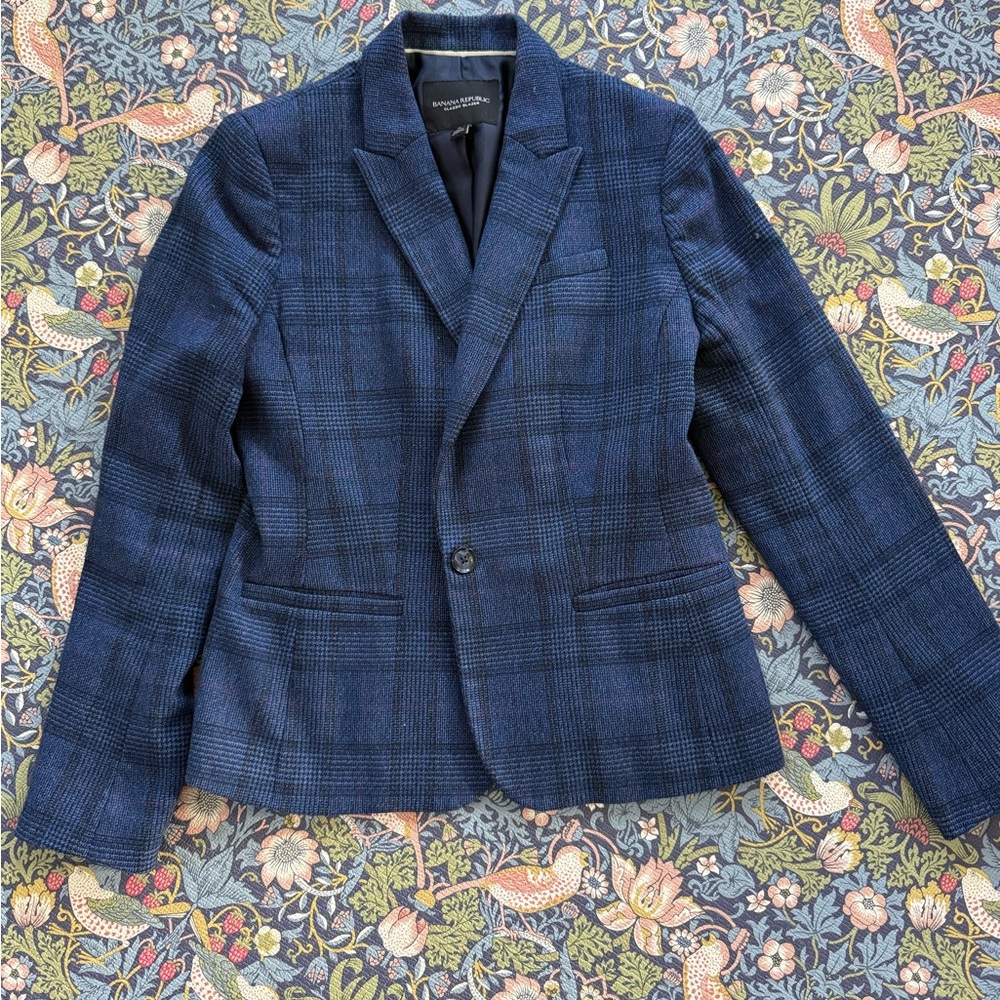 Banana Republic Navy Plaid Tailored Sport Coat